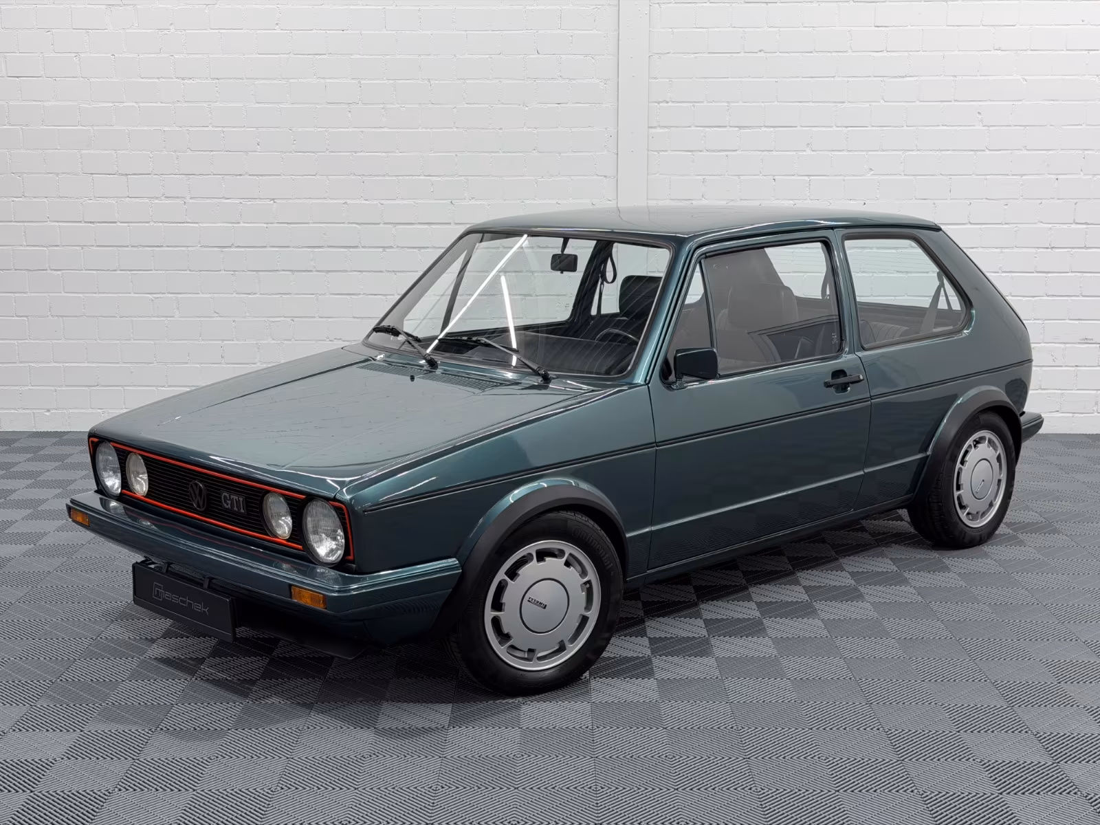 Volkswagen Golf 1 GTI | Lhasagrün | Neuaufbau!