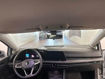 Volkswagen Golf - 6