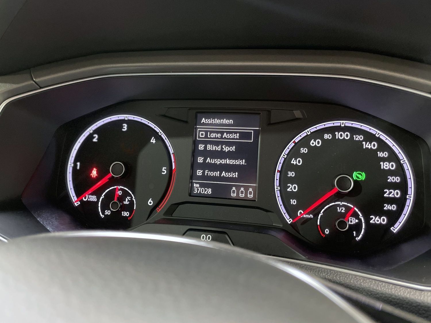 Fahrzeugabbildung Volkswagen T-Roc Style 4Motion #Kamera#CarPlay#Spur