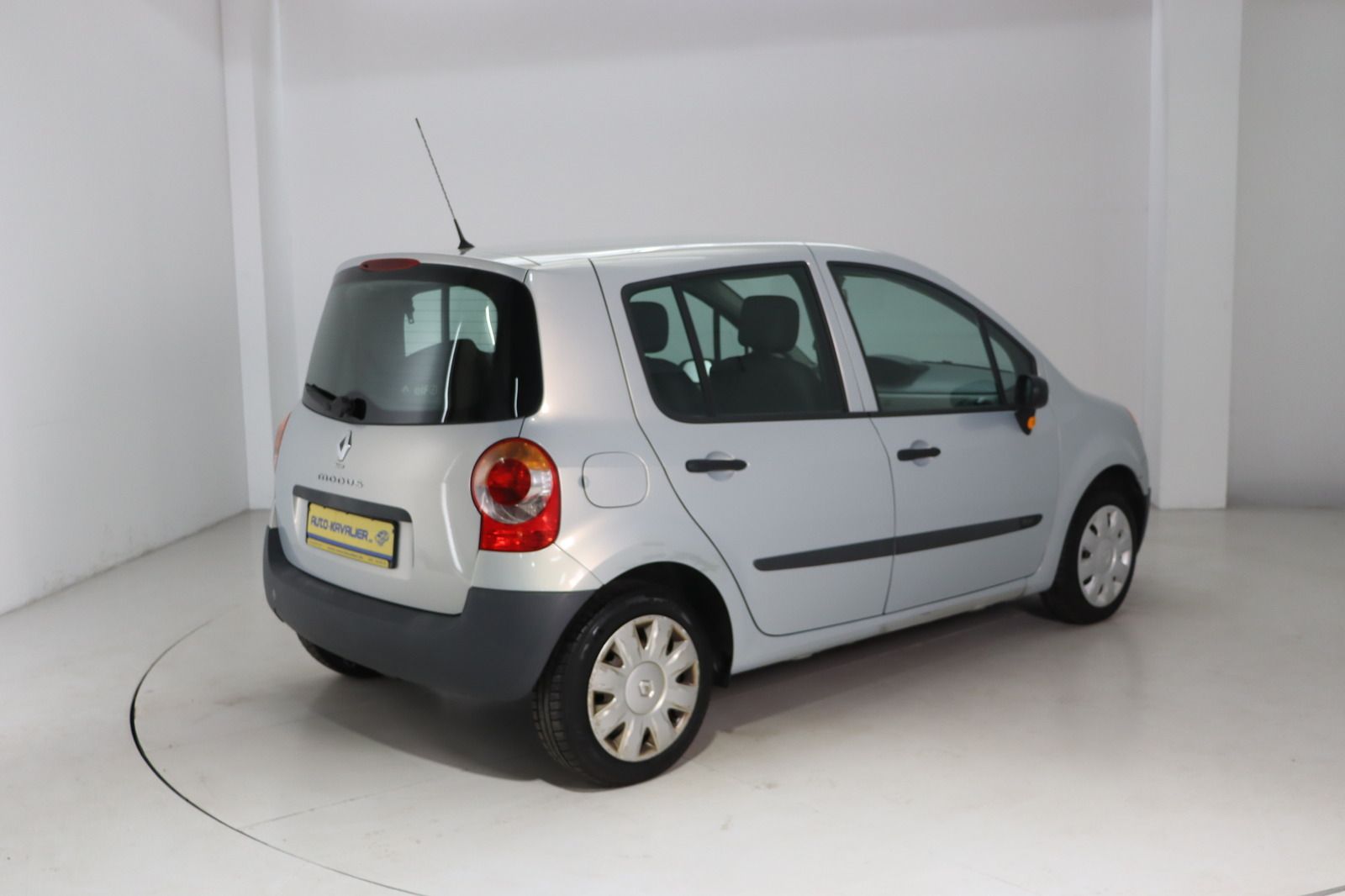 Fahrzeugabbildung Renault Modus 1.2 16V * HU/AU bis 09.26 * 8-fach *