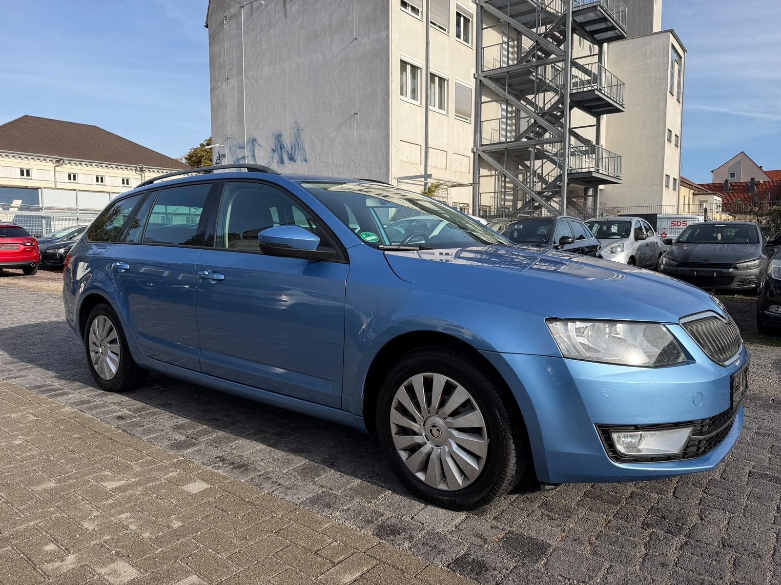 Skoda Octavia 2.0 TDI *DSG/NAVI/EURO5/150PS/2.HAND*