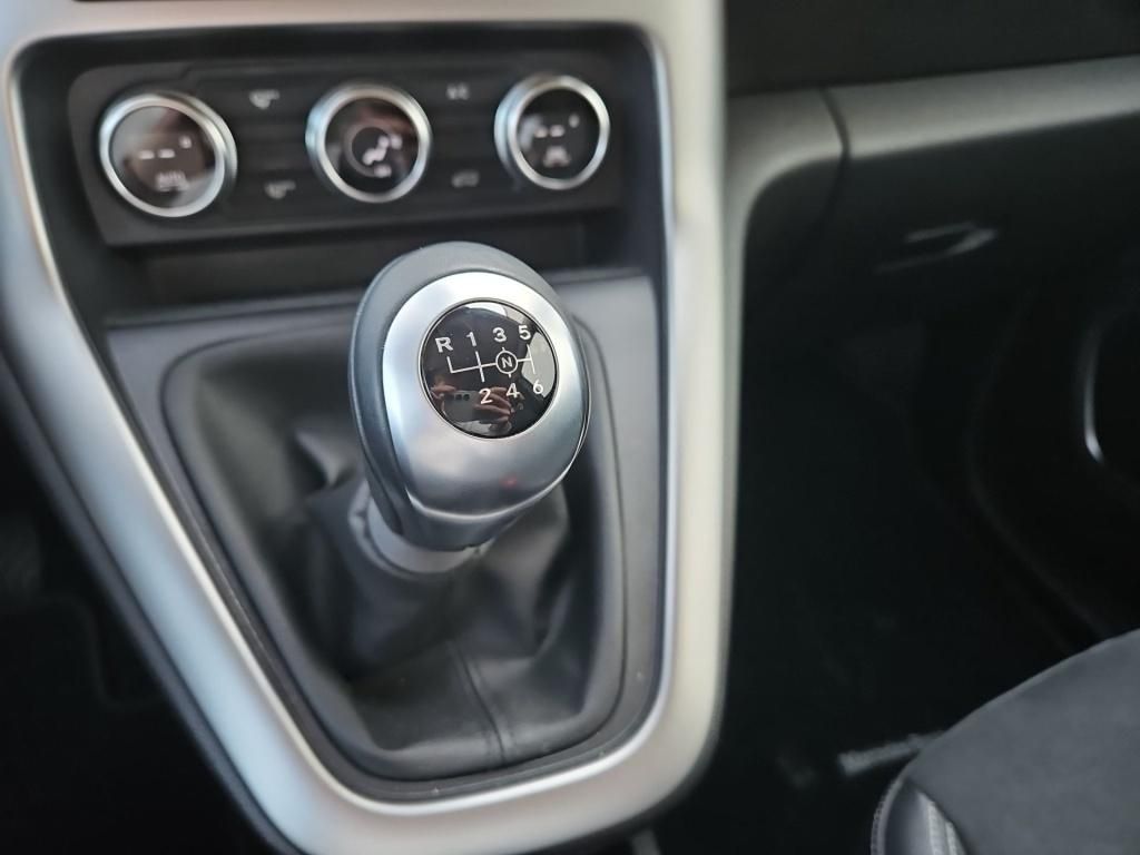 Fahrzeugabbildung Mercedes-Benz T 180 PROGRESSIVE Navi LED PTS RFK SHZ Tisch GRA