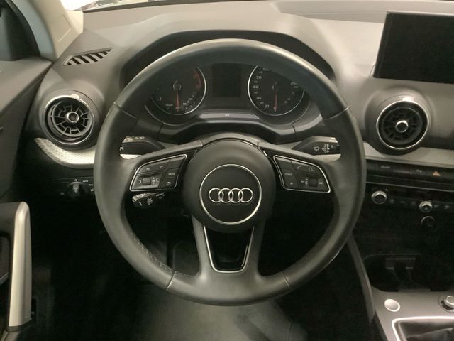 Q2 30 TFSI 81 kW 6-Gang,Navi,PDC plus,elektr. He