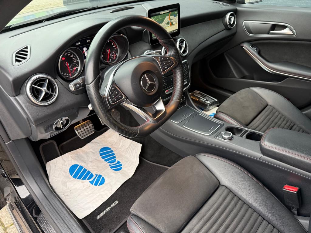 Mercedes-Benz CLA 220