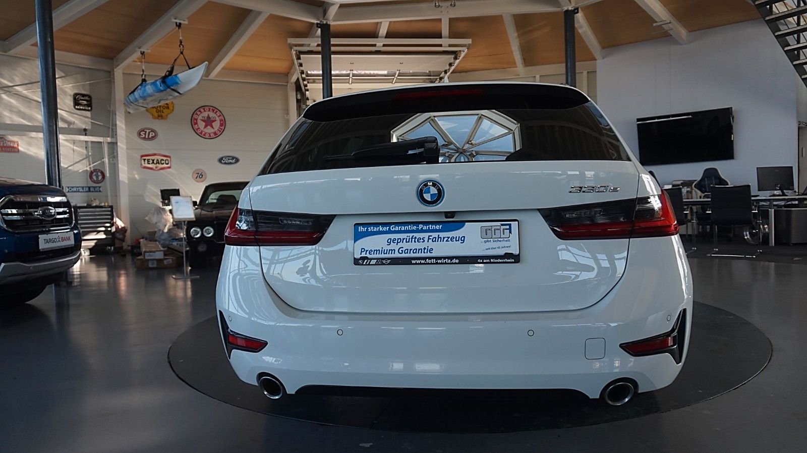 BMW 330e Touring Panno*Leder*Alu*H/D*Laser* foto 5