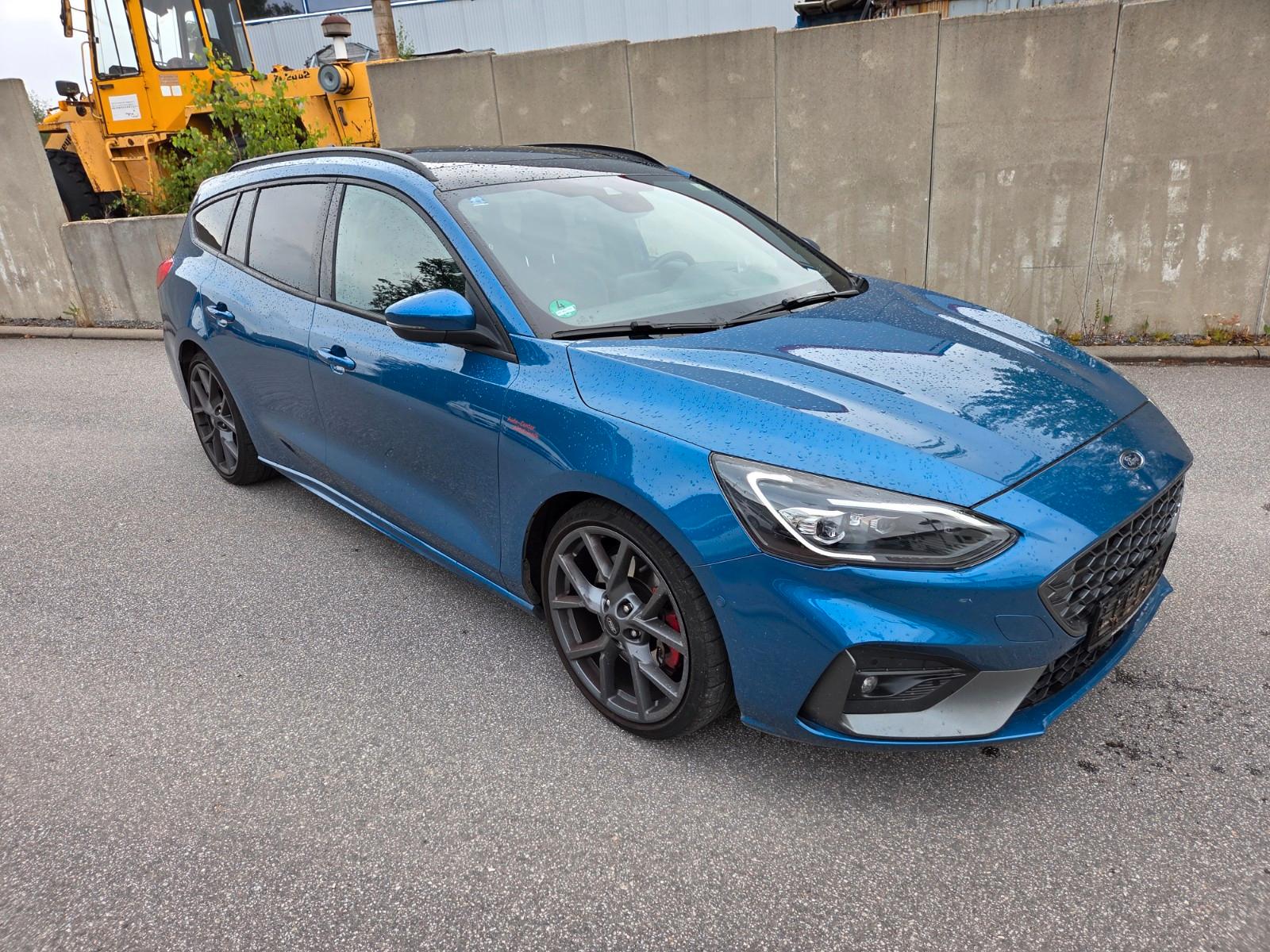 Ford Focus Turnier ST*Navi*Kamera*Recaro*Panoramadach