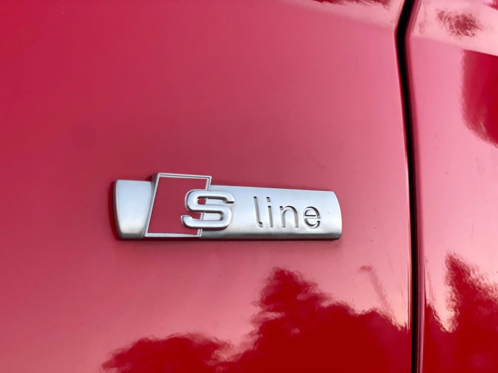 Audi A6 Avant 2.0 TFSI quattro*S line*Pano*DAB*Matrix