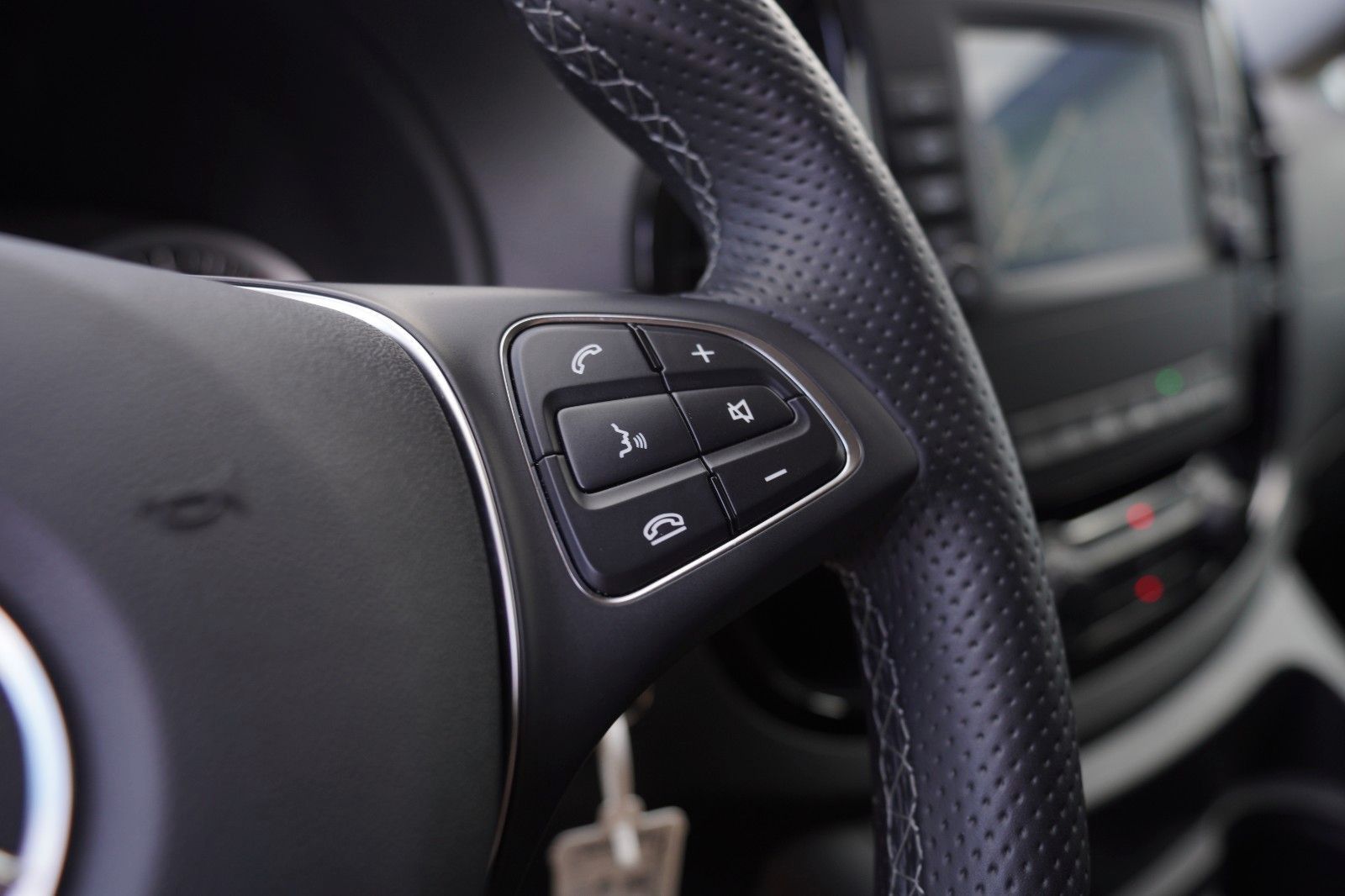 Fahrzeugabbildung Mercedes-Benz Vito Tourer 114CDI Pro lang*AHK*NAVI*SHZ*Standh*