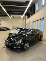 Mercedes-Benz C 63 AMG Coupé Autom. AMG - Mercedes-Benz C 63 AMG: Coupé, Schwarz