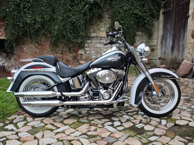 Harley-Davidson FLSTN Softail Deluxe