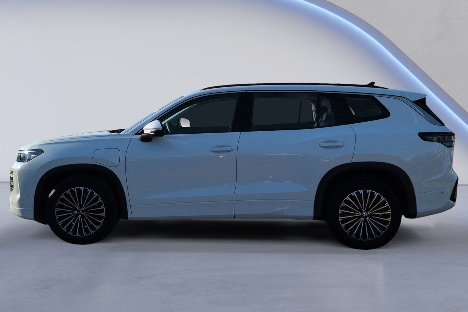 Tayron 1.5 eTSI eHybrid DSG Life KAMERA+AHK+