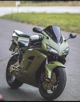 Honda SC 57 CBR 1000RR Fireblade  - HONDA 2004 FIREBLADE