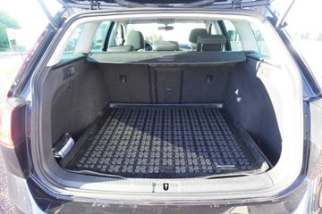 Volkswagen Golf - 8