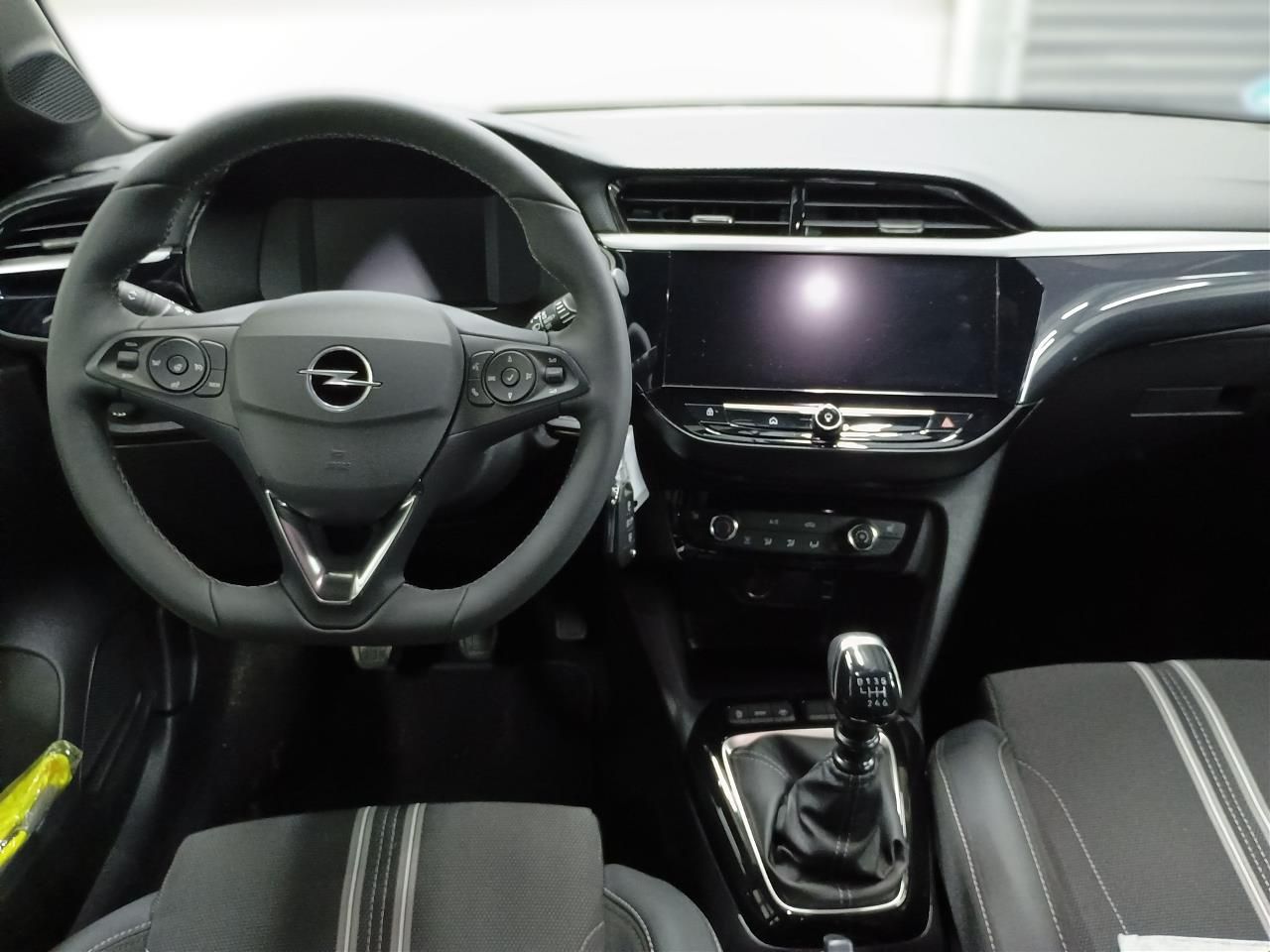 Fahrzeugabbildung Opel Corsa F GS 1.2 Turbo 74KW