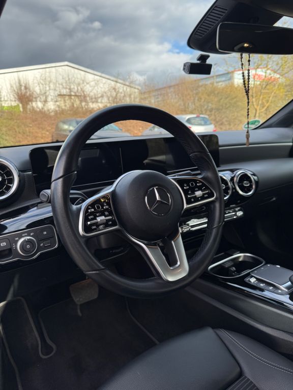Image of Mercedes-Benz A 250