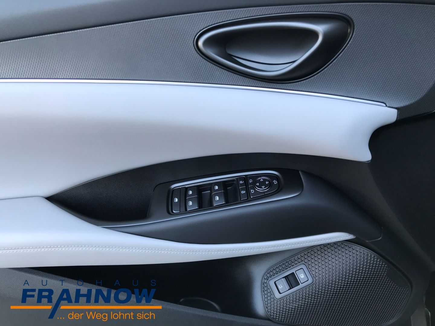 BYD SEAL 6