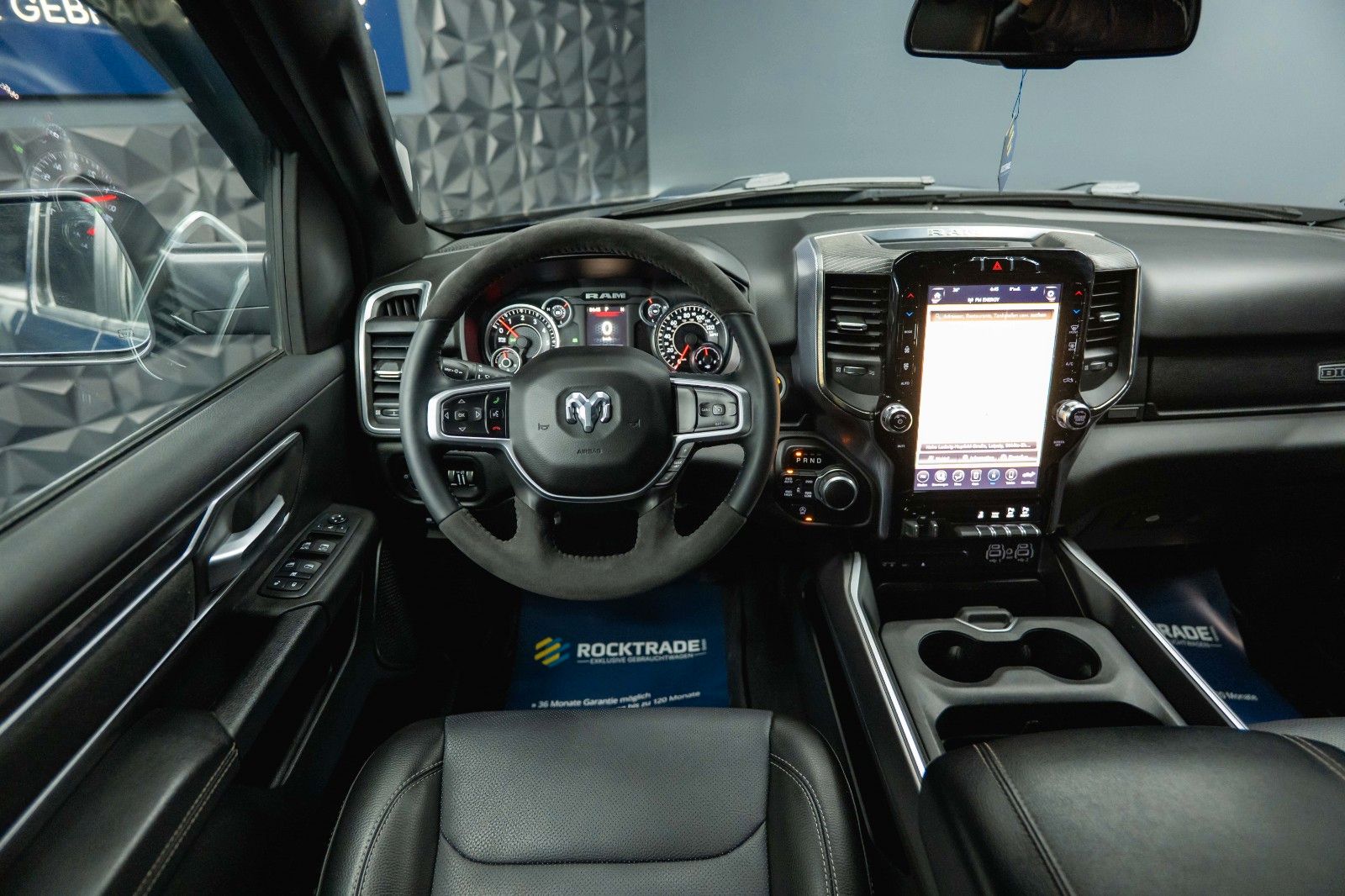 Fahrzeugabbildung Dodge RAM 5.7 V8 HEMI 4x4 OFFROAD Night Limited 19%