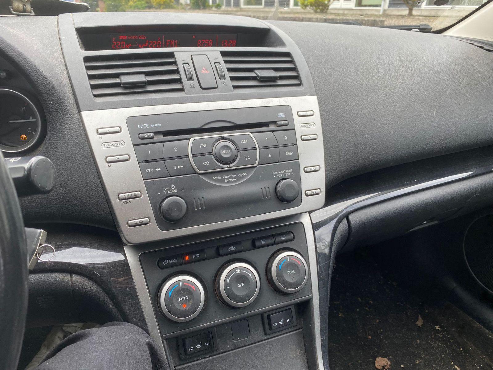 Mazda 6 2010 — photo 10