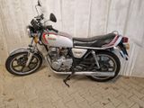 Yamaha XS400 - YAMAHA XS400