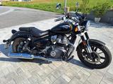 Royal Enfield Super Meteor 650 Schwarz Grün - Royal Enfield Super Meteor 650