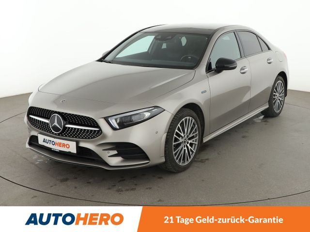 Mercedes-Benz A 250e AMG Line Aut. *LED*NAVI*CAM*SHZ*