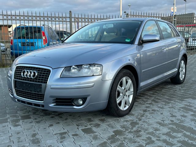 Audi A3 Sportback 1.6 FSI Attraction