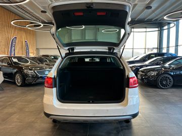 Volkswagen Passat Alltrack Variant Basis BMT 4Motion *AHK*