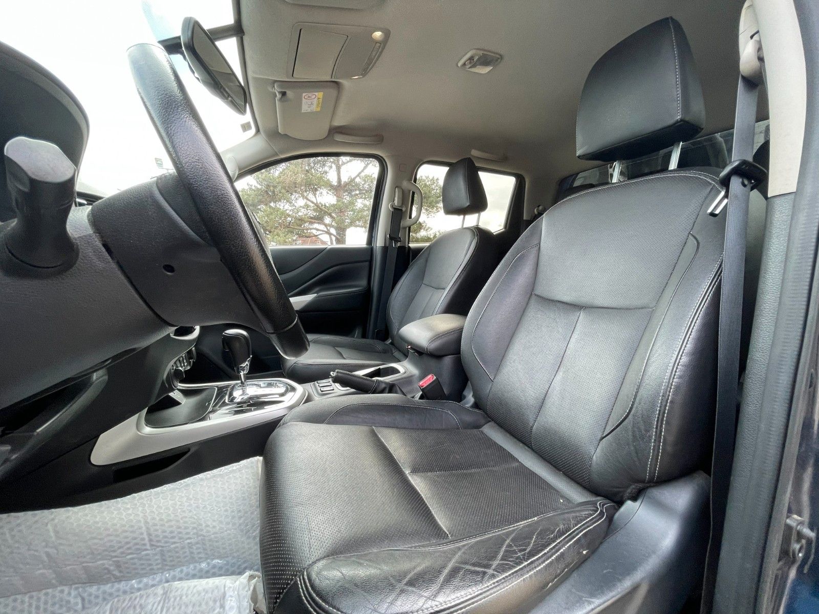 Fahrzeugabbildung Nissan Navara NP300 Tekna Double Cab 4x4