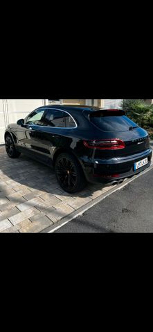 Porsche Macan S