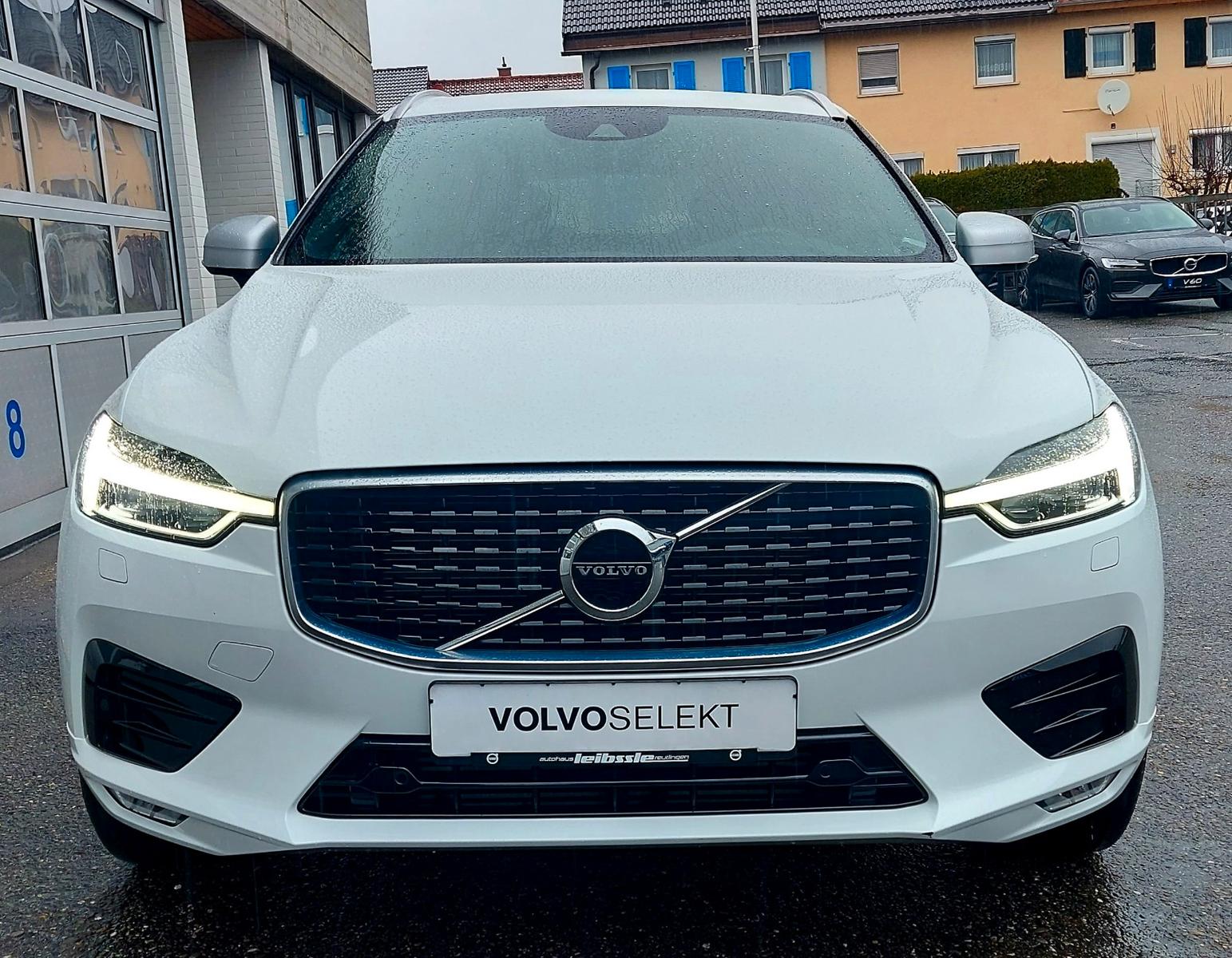 Volvo XC60 R-Design T5 Geartronic 2WD