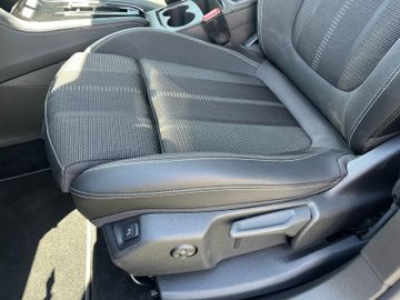 Opel Grandland 1.2 Turbo GS Automatik Navi AHK