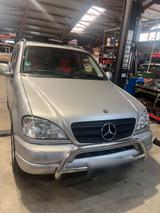 Mercedes-Benz Mercedes ML320 - gebrauchte Mercedes-Benz ML 320 aus dem Jahr 1999