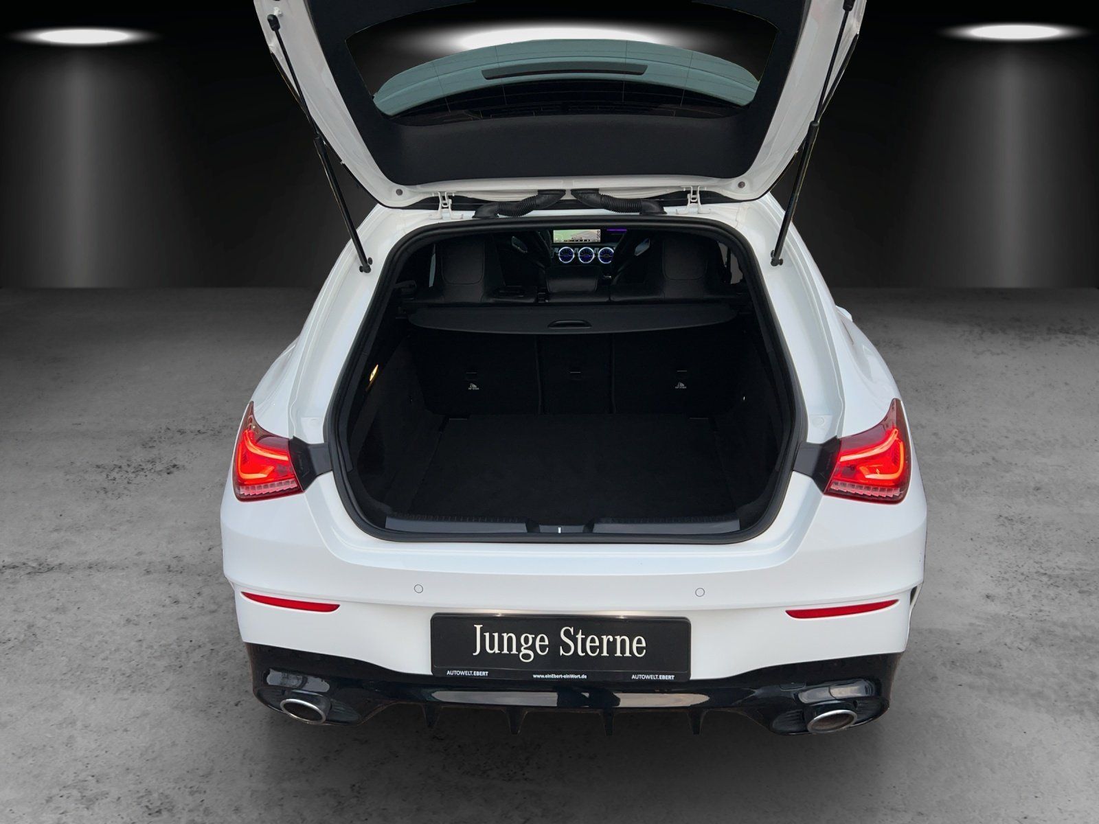 Fahrzeugabbildung Mercedes-Benz CLA 35 AMG SB Perf.Sitz LED Standhzg HighEndMBUX
