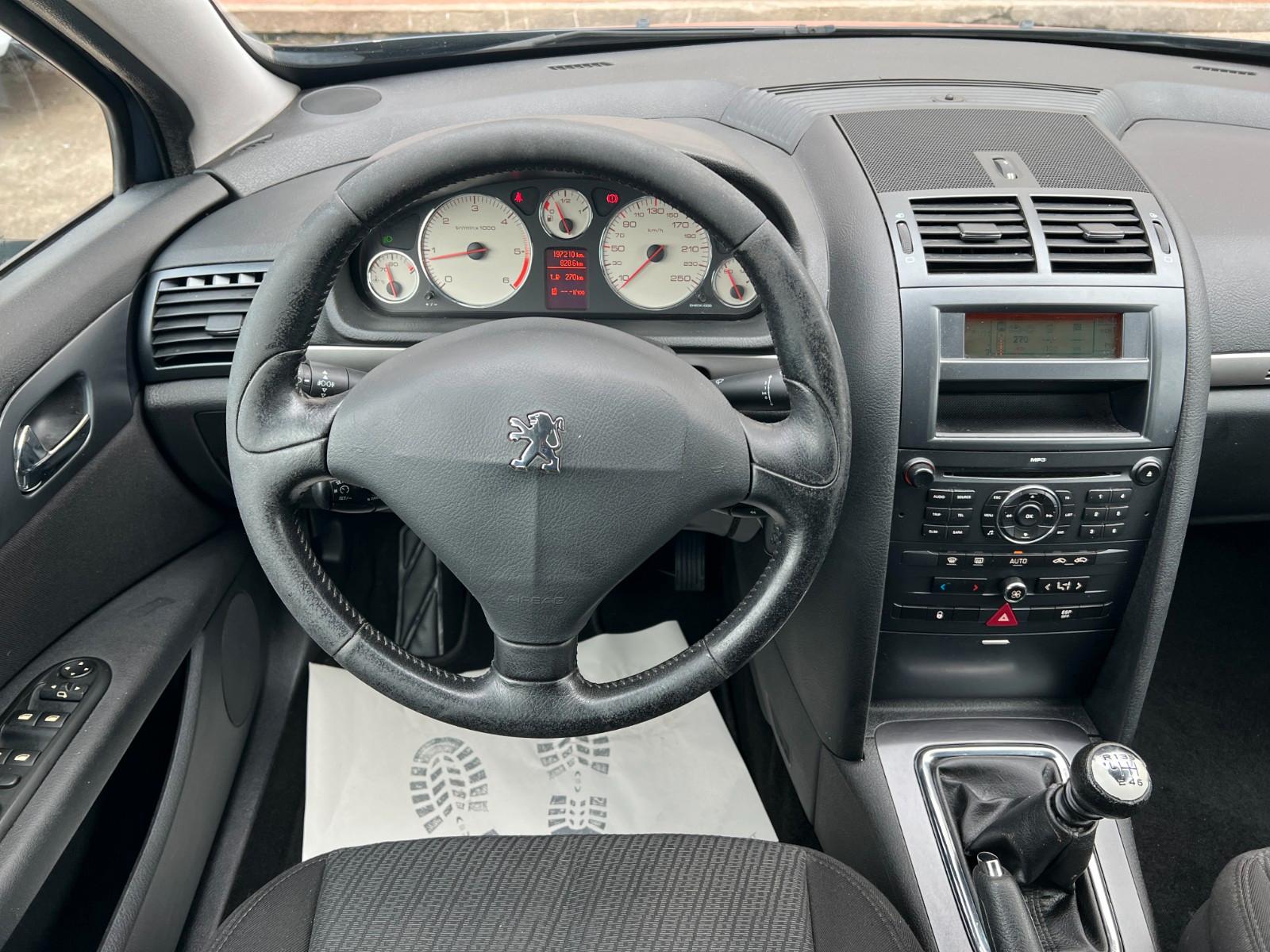 Peugeot 407 2009 — photo 11