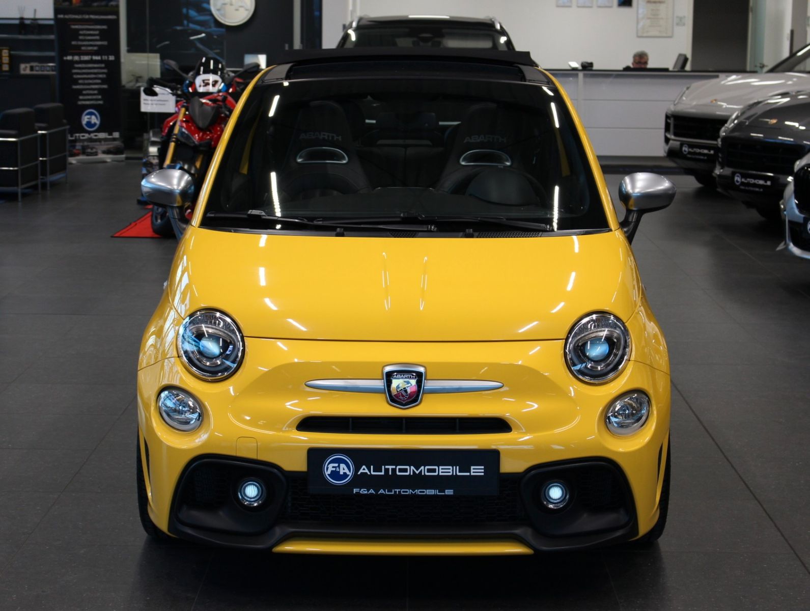Fahrzeugabbildung Abarth 500 Cabrio 595 C Turismo 2.Hand+Navi+PDC+DAB