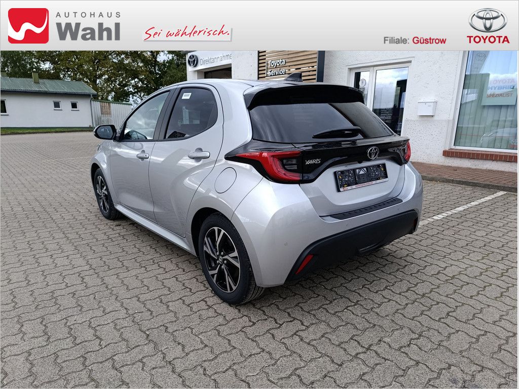 Toyota Yaris 1.5 Hybrid Teamplayer imagem 2