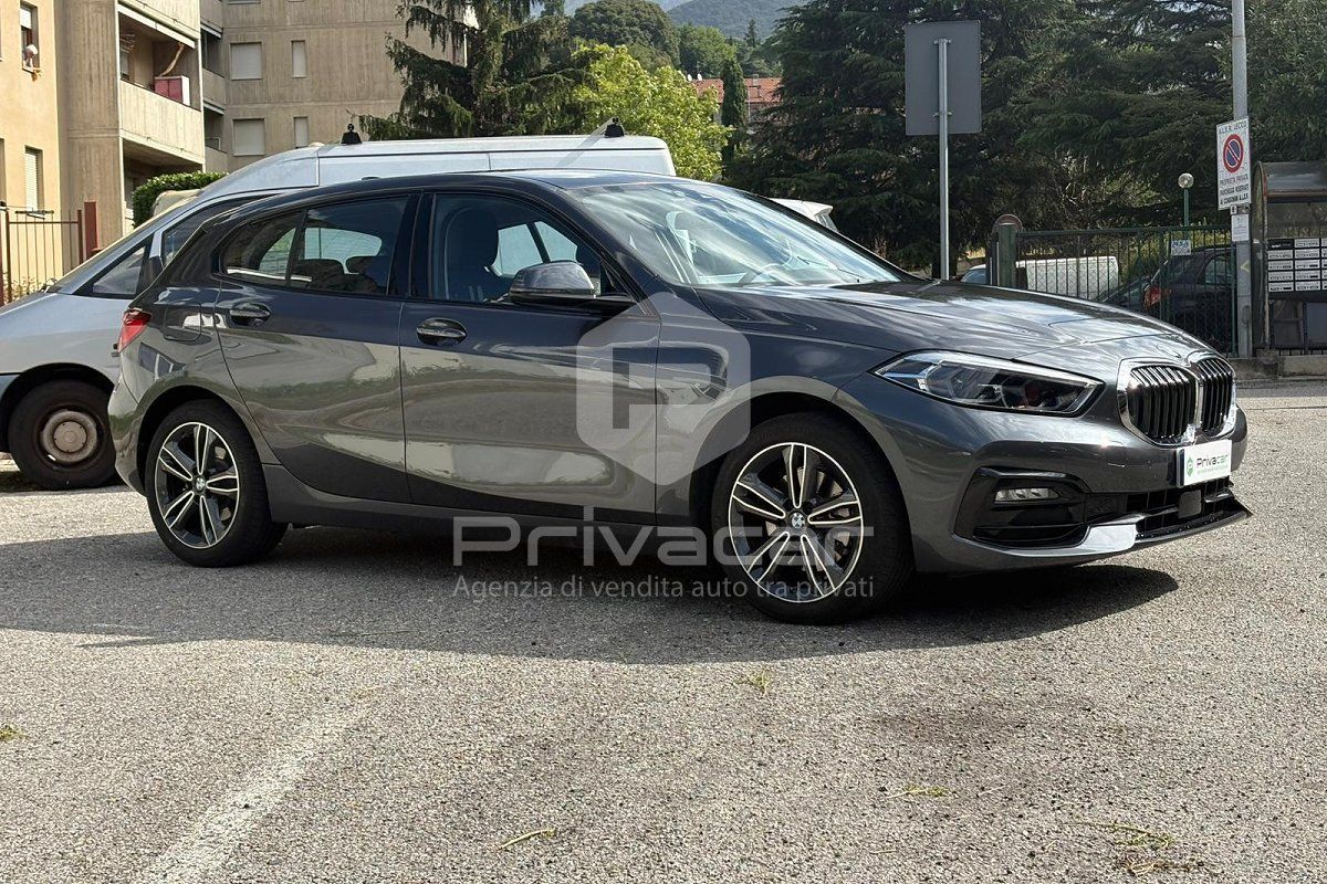 BMW 116d 5p. Advantage imagem 3
