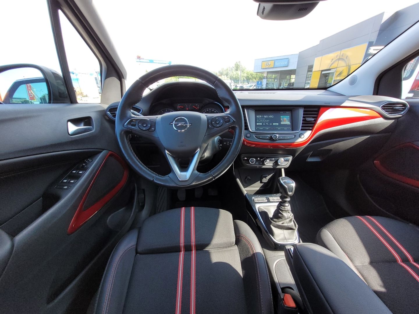 Fahrzeugabbildung Opel Crossland GS Line SHZ+LHZ+PDC+Allwetterreifen