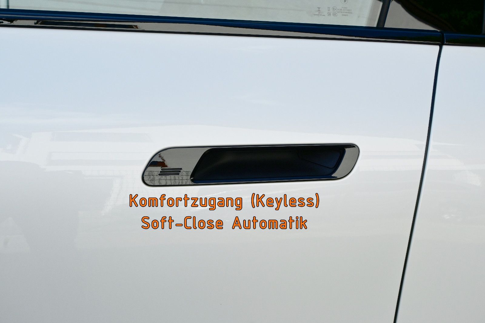 Fahrzeugabbildung BMW iX xDrive50 °AHK°AMIDO°LUFTFEDERUNG°PARKING PROF