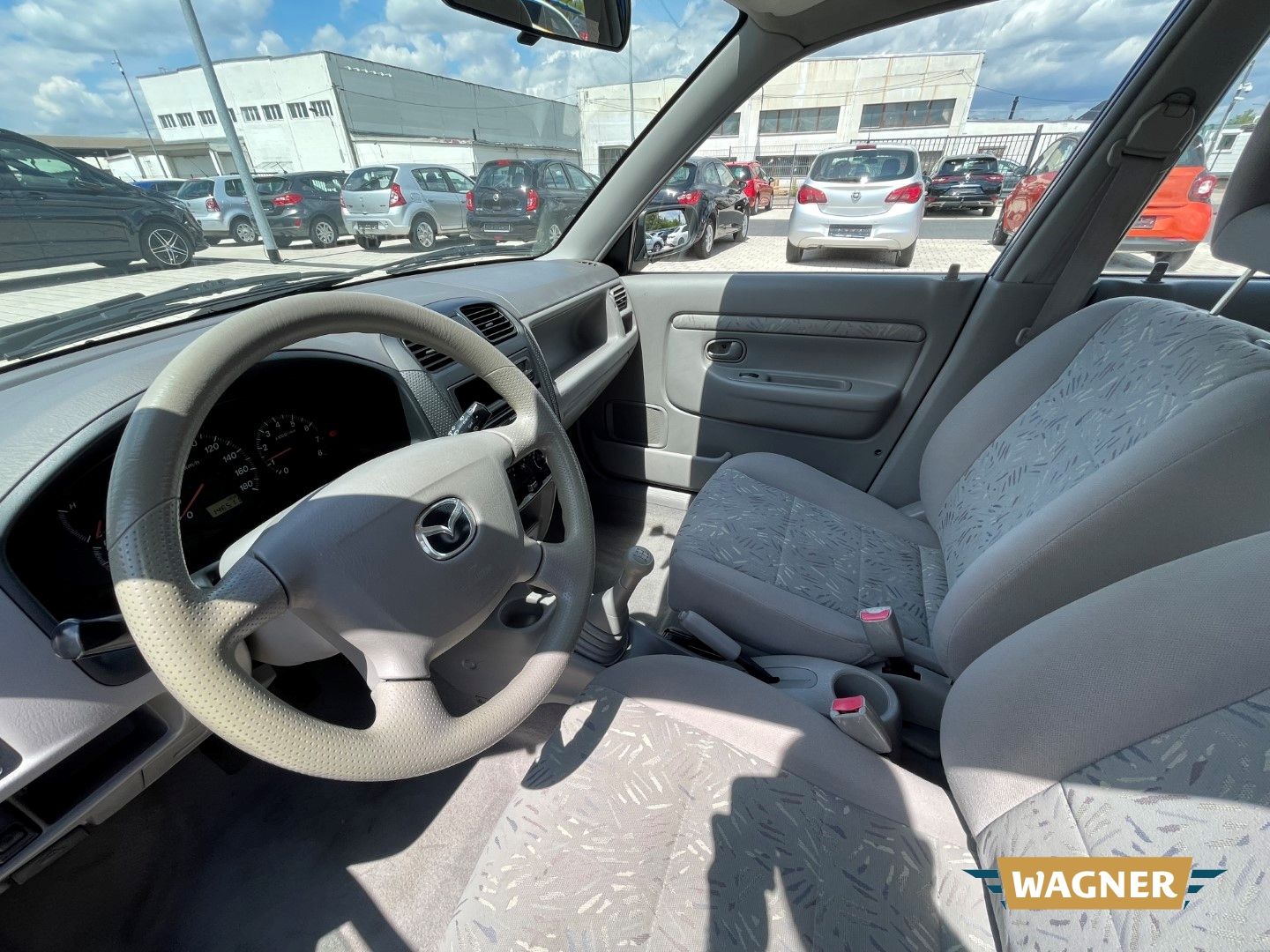 Fahrzeugabbildung Mazda Demio Comfort 1.3 Klimaanlage Radio