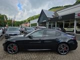 Alfa Romeo Giulia 2.0 Competizione Q4 Schiebedach H&K LED - Alfa Romeo Giulia aus 2023