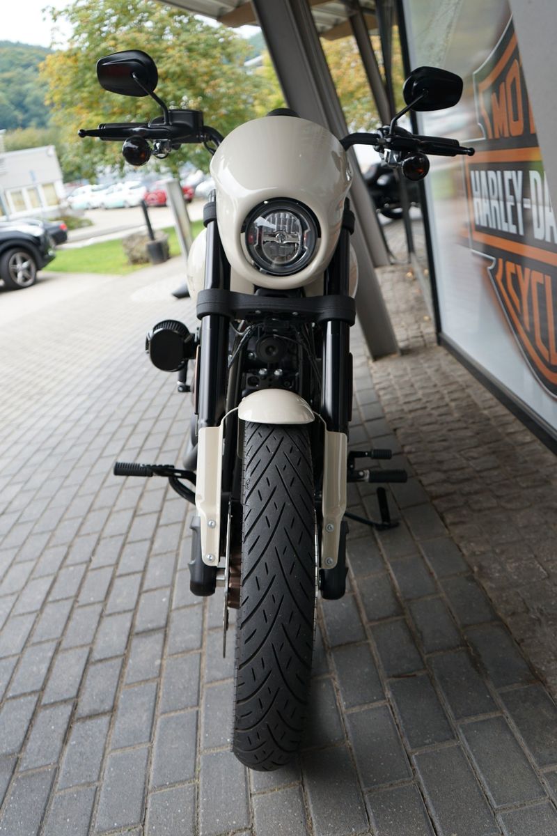 Fahrzeugabbildung Harley-Davidson Low Rider S FXLRS mit Saddlemen