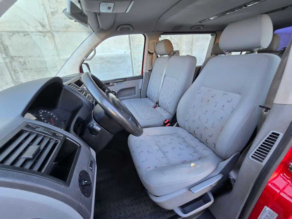 VW T5 Caravelle 9 Sitzer 1.9TDI 105PS AHK HU NEU!! VW T5 Caravelle 9 Sitzer 1.9TDI 105PS AHK HU NEU!!