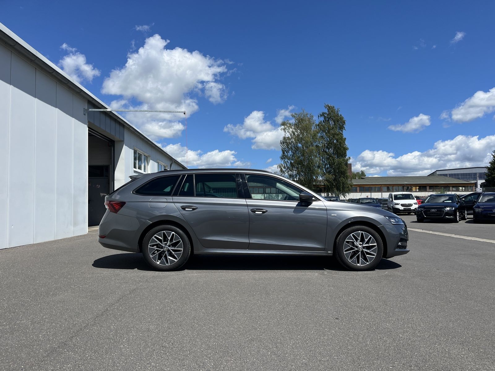 Skoda Octavia Combi 2.0 TDI 4x4 DSG Blackline m.2 foto 5