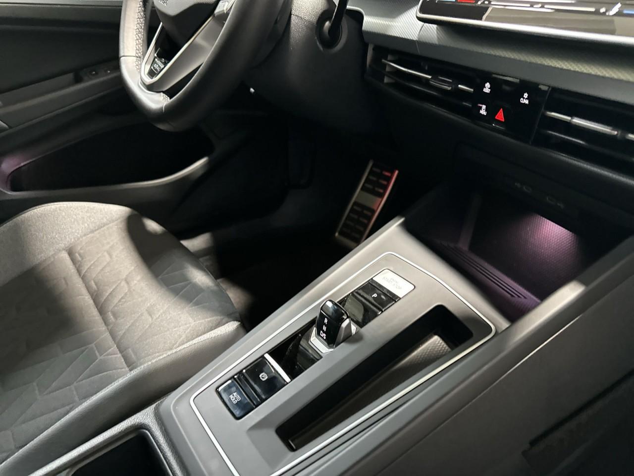 Volkswagen Golf VIII 1.5 eTSI GOAL OPF DSG+SHZ+BAA+USB+DAB+, миниатюра 14