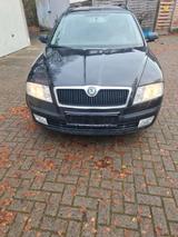 Skoda okatavia 1,9 automatisch 2005 Tüv neu - Skoda Octavia aus 2005 mit Diesel-Antrieb
