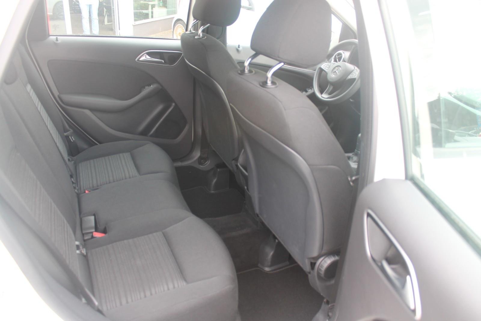 Mercedes-Benz B 180 BE*neuer 19"Alu-Allwetterradsatz*RÜKA*