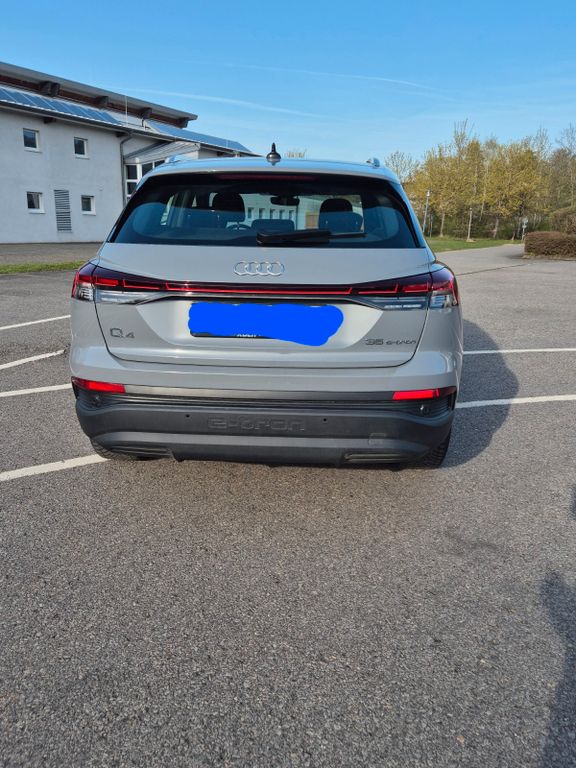 Image of Audi Q4 e-tron
