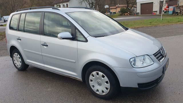 Volkswagen Touran Conceptline EcoFuel 2,0 BENZIN /T ÜV 2025