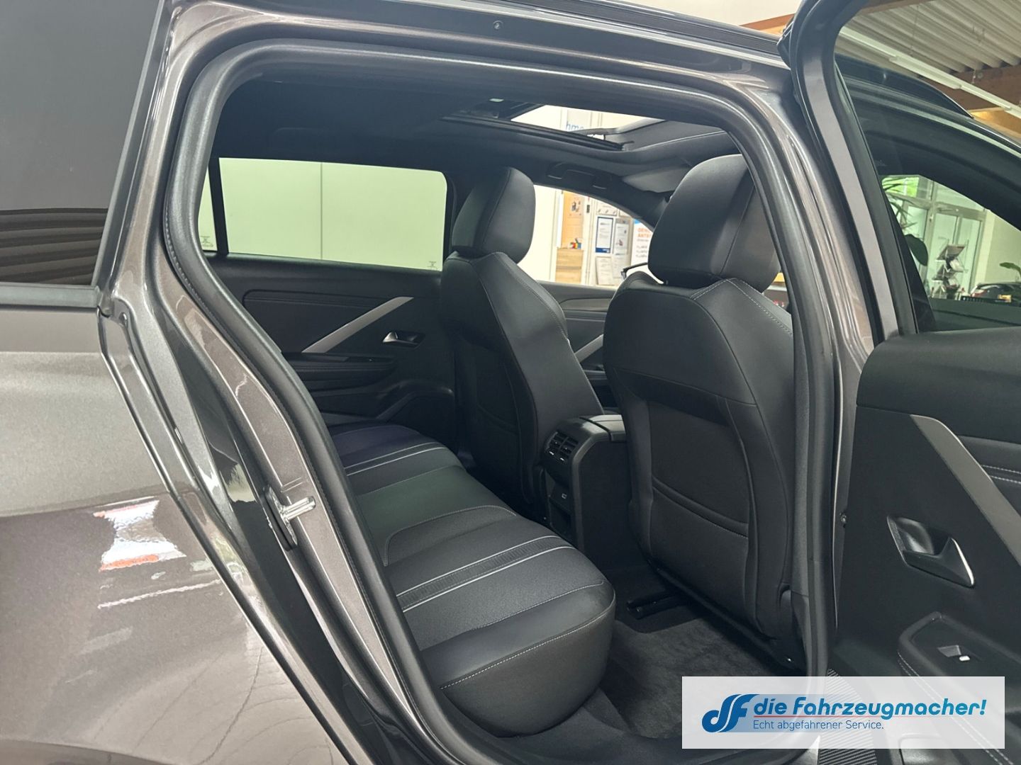 Fahrzeugabbildung Opel Astra L Sports Tourer GS HUD El. Panodach Navi D